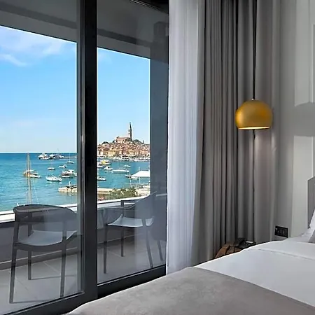 Hotel Delfin